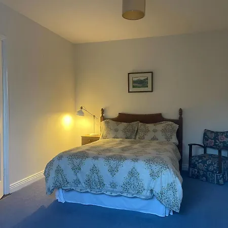 Cooper Hill R93r209 * Carlow